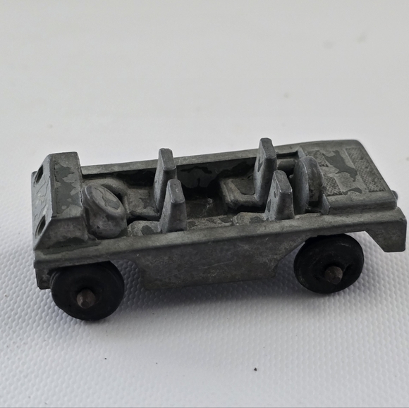 Midgetoy Other - Vintage Midgetoy Rockford ILL Metal Die Cast Toy Army Jeep - USA 2.5"